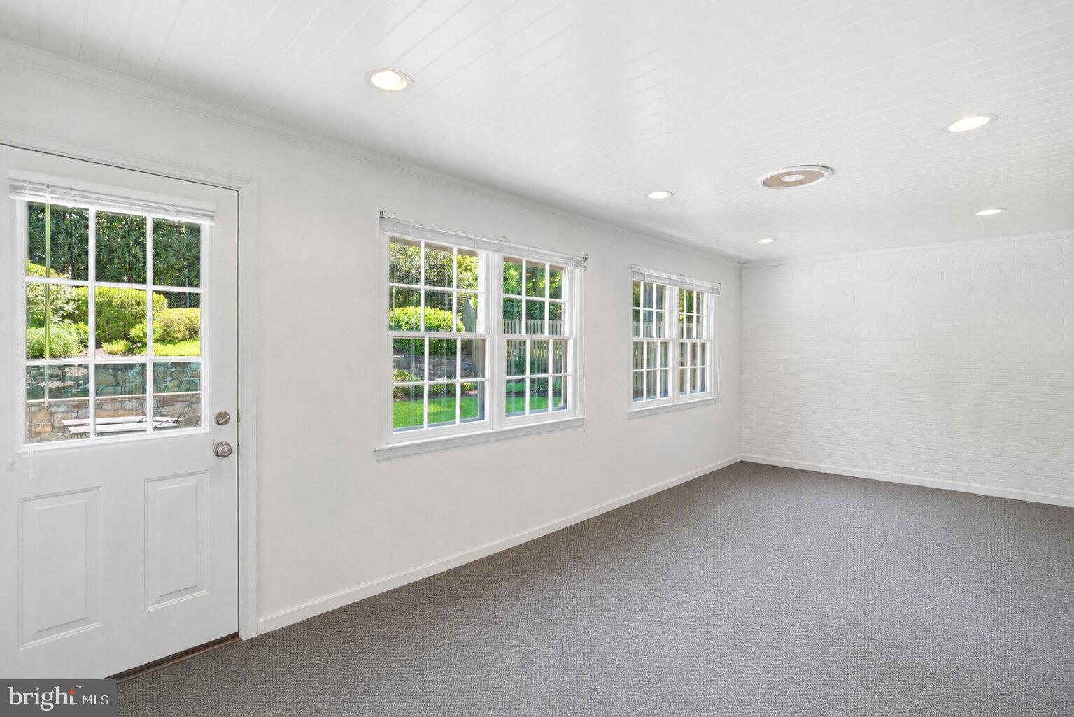 7556 PEPPERELL DRIVE