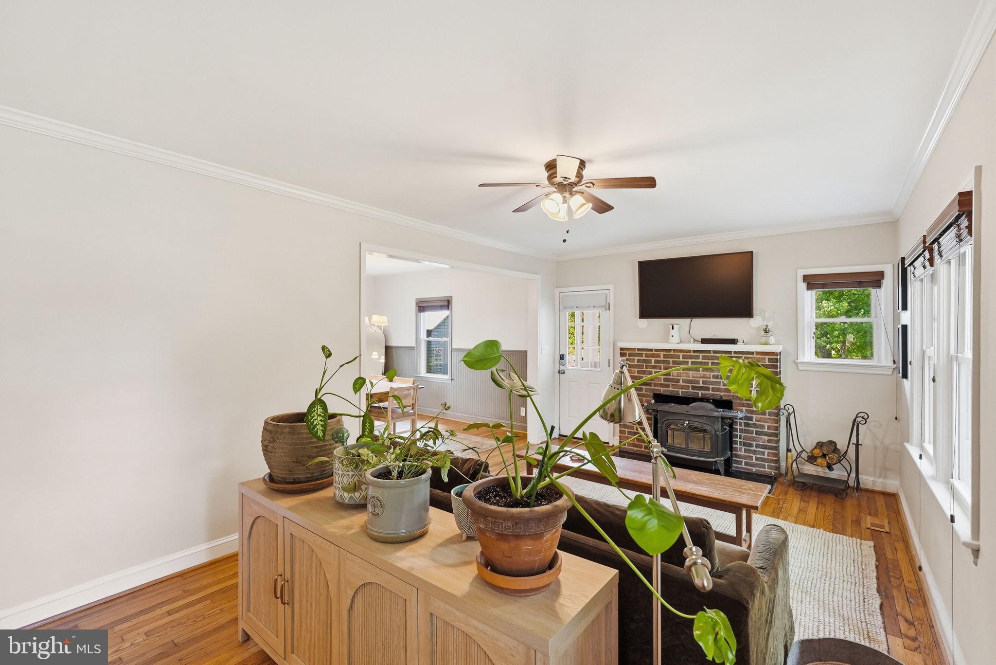 1811 EDNOR ROAD