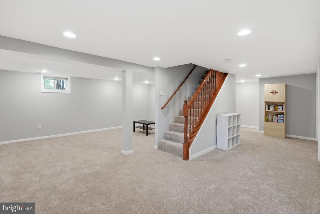 1811 EDNOR ROAD