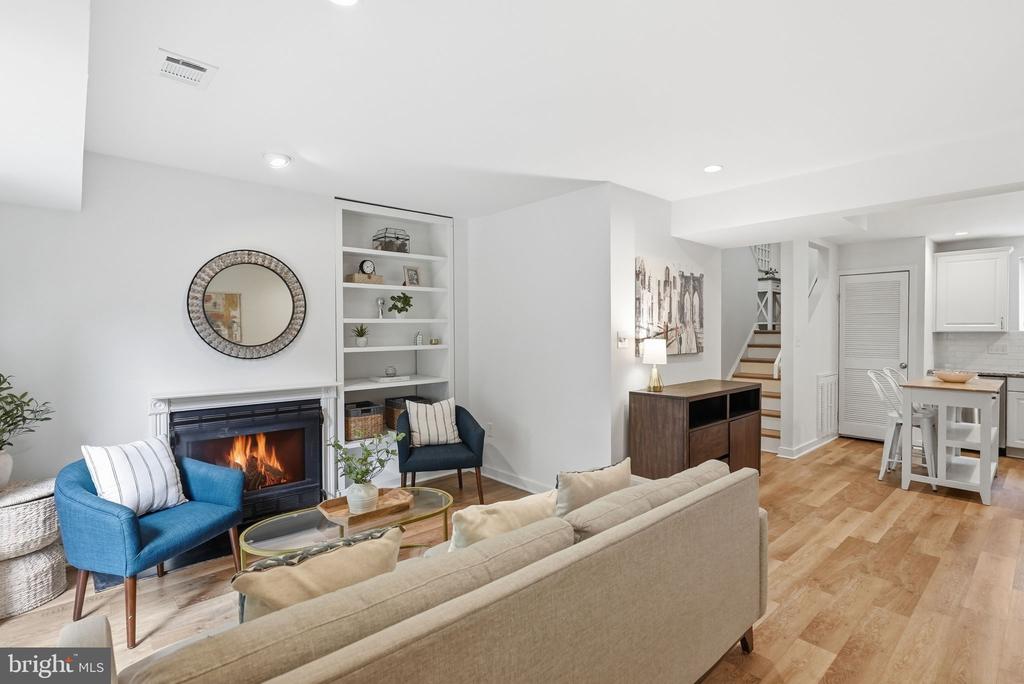 8901 BATTERY PLACE 34