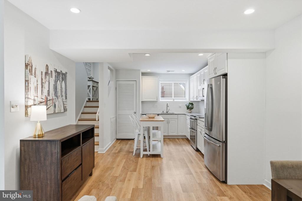 8901 BATTERY PLACE 34