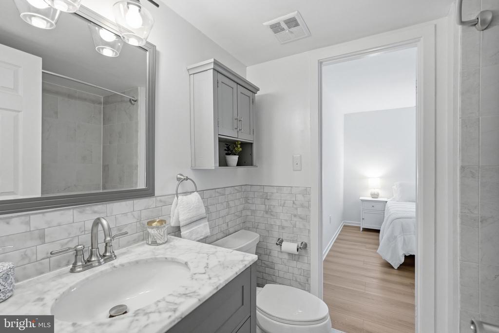8901 BATTERY PLACE 34