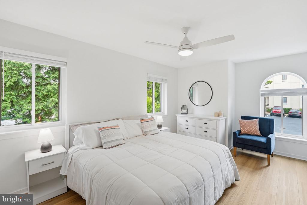 8901 BATTERY PLACE 34