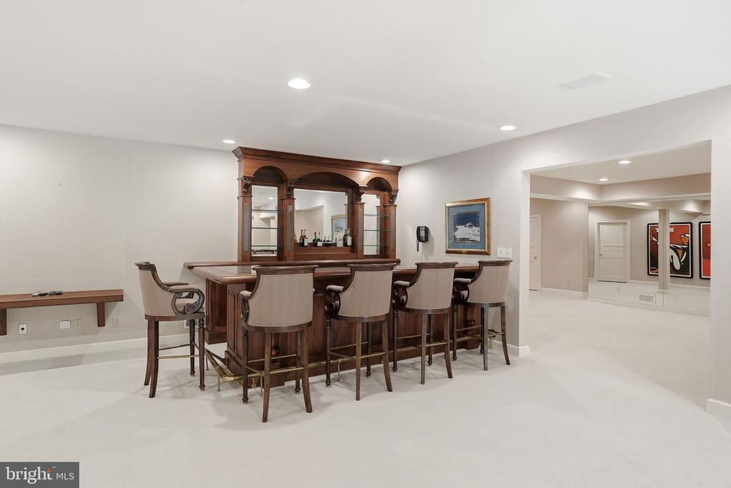 8917 HARVEST SQUARE COURT