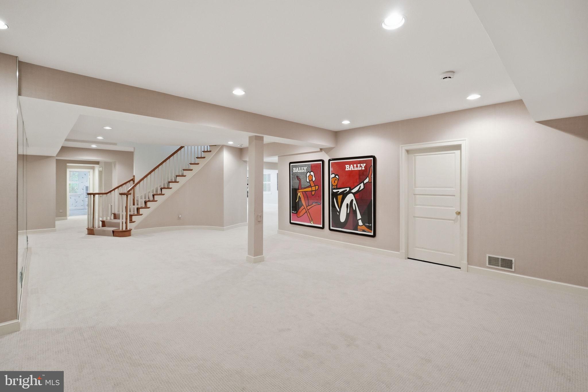 8917 HARVEST SQUARE COURT