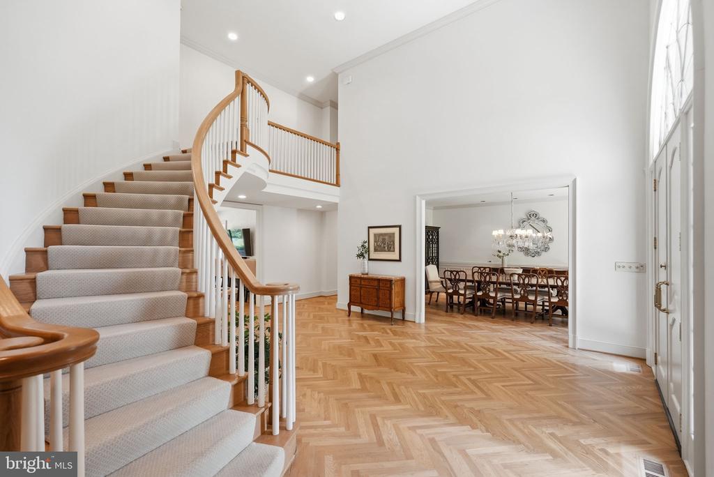 8917 HARVEST SQUARE COURT