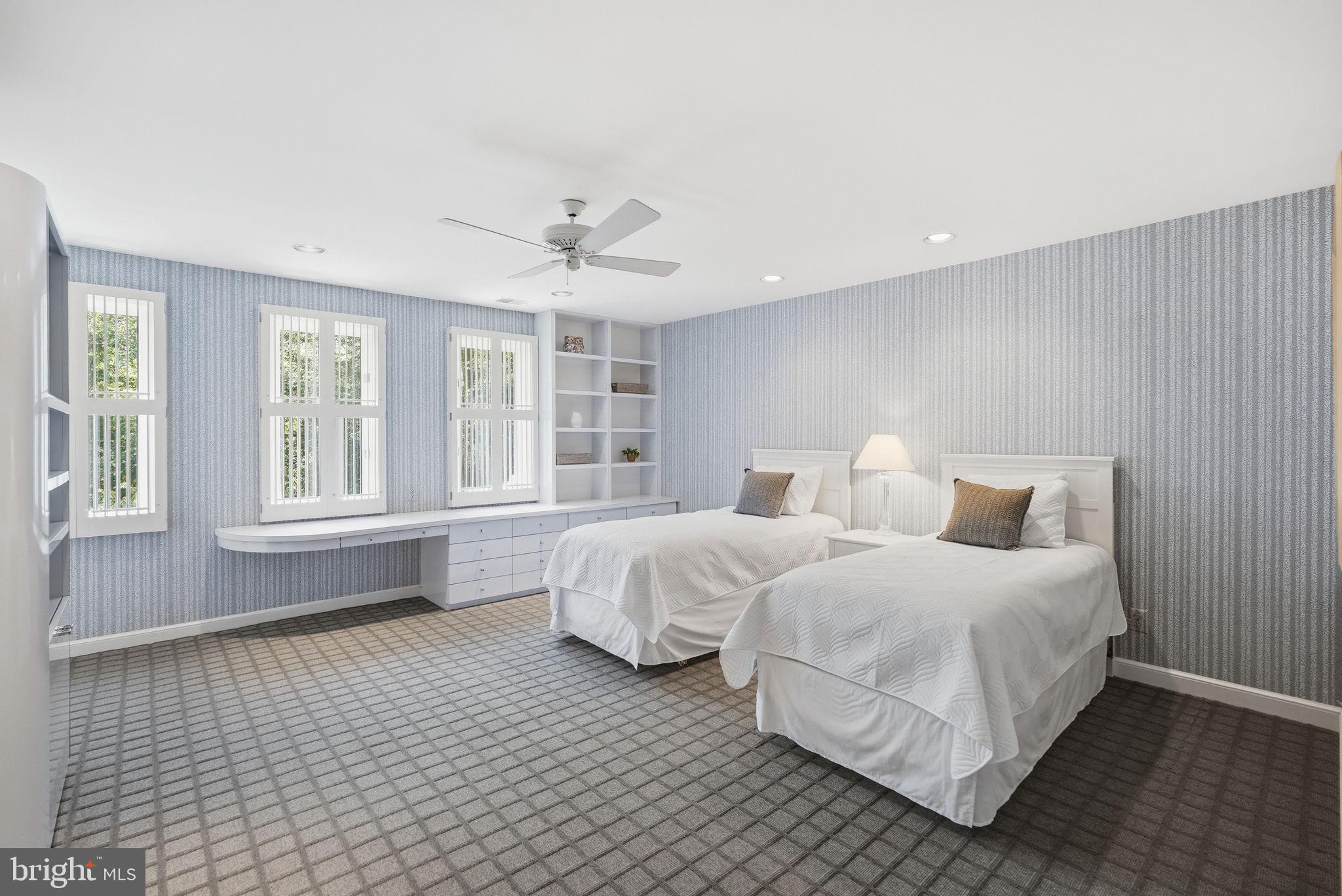 8917 HARVEST SQUARE COURT