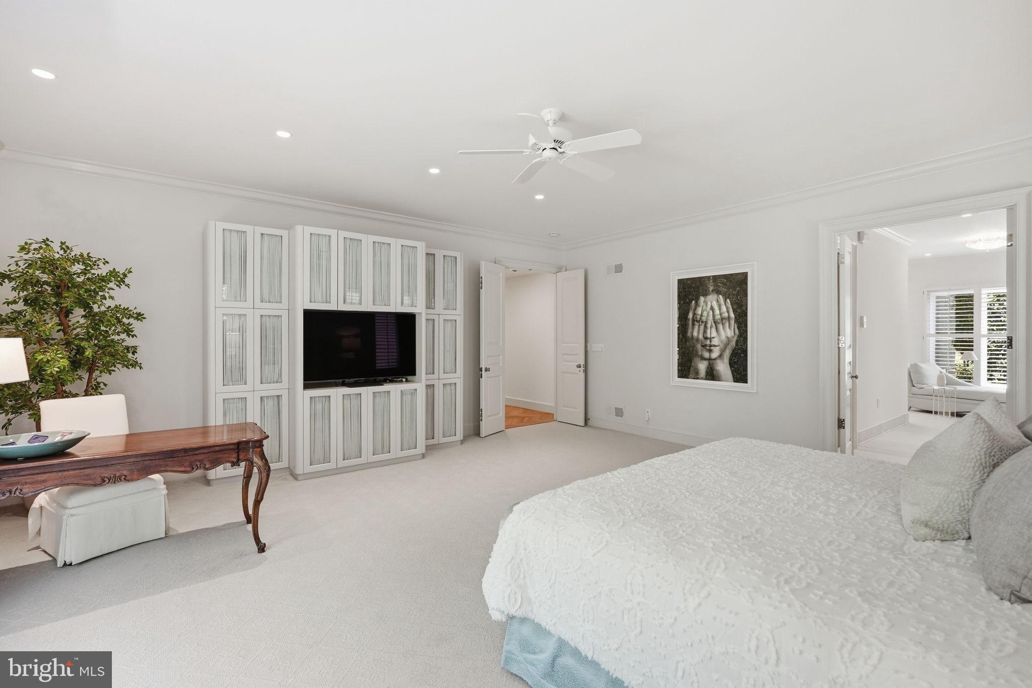 8917 HARVEST SQUARE COURT