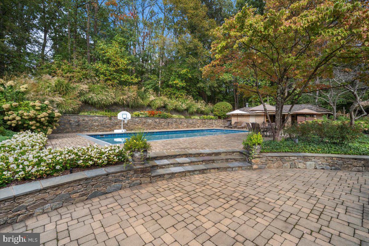 8917 HARVEST SQUARE COURT