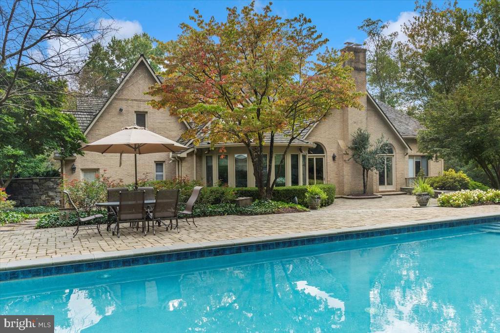 8917 HARVEST SQUARE COURT