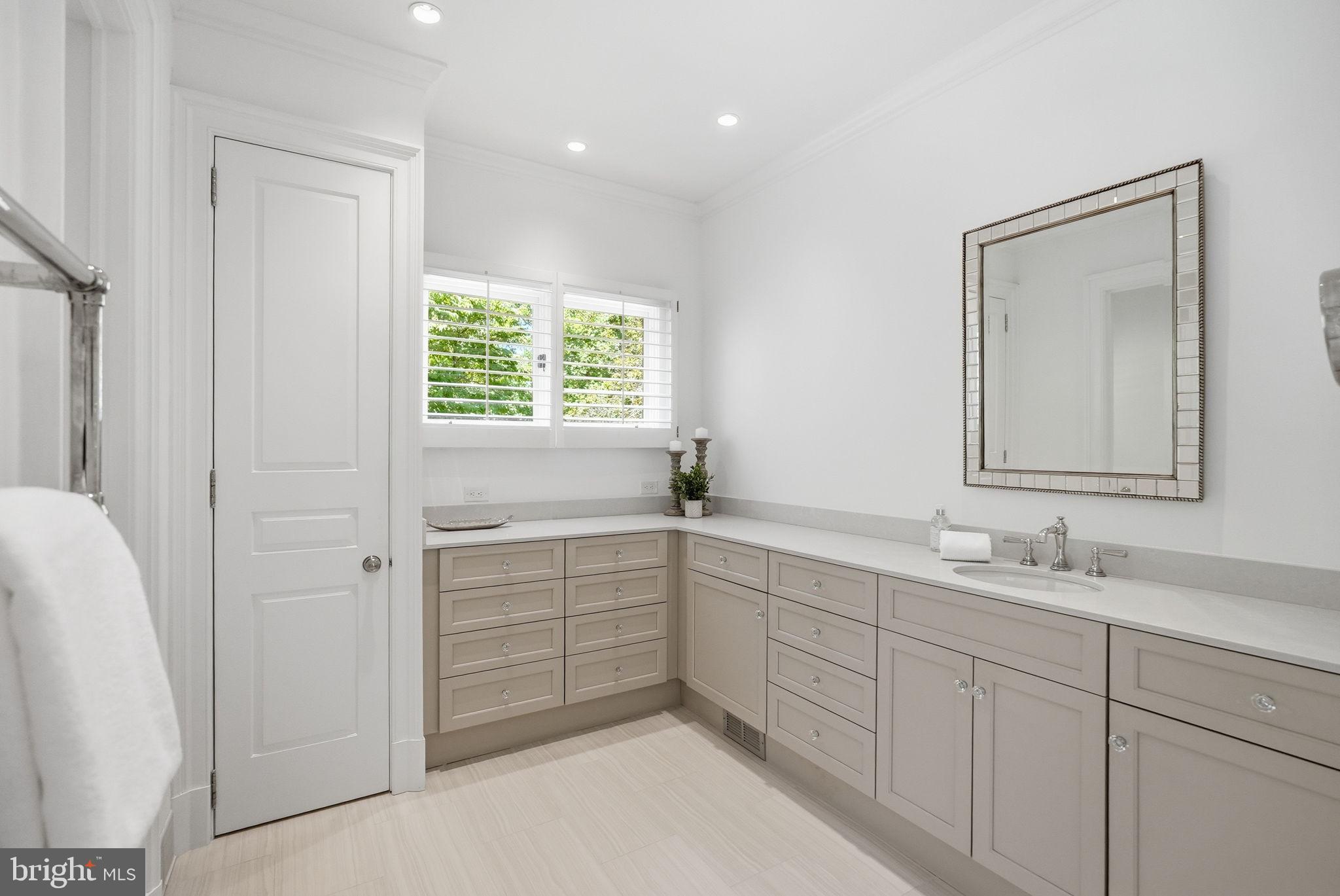 8917 HARVEST SQUARE COURT