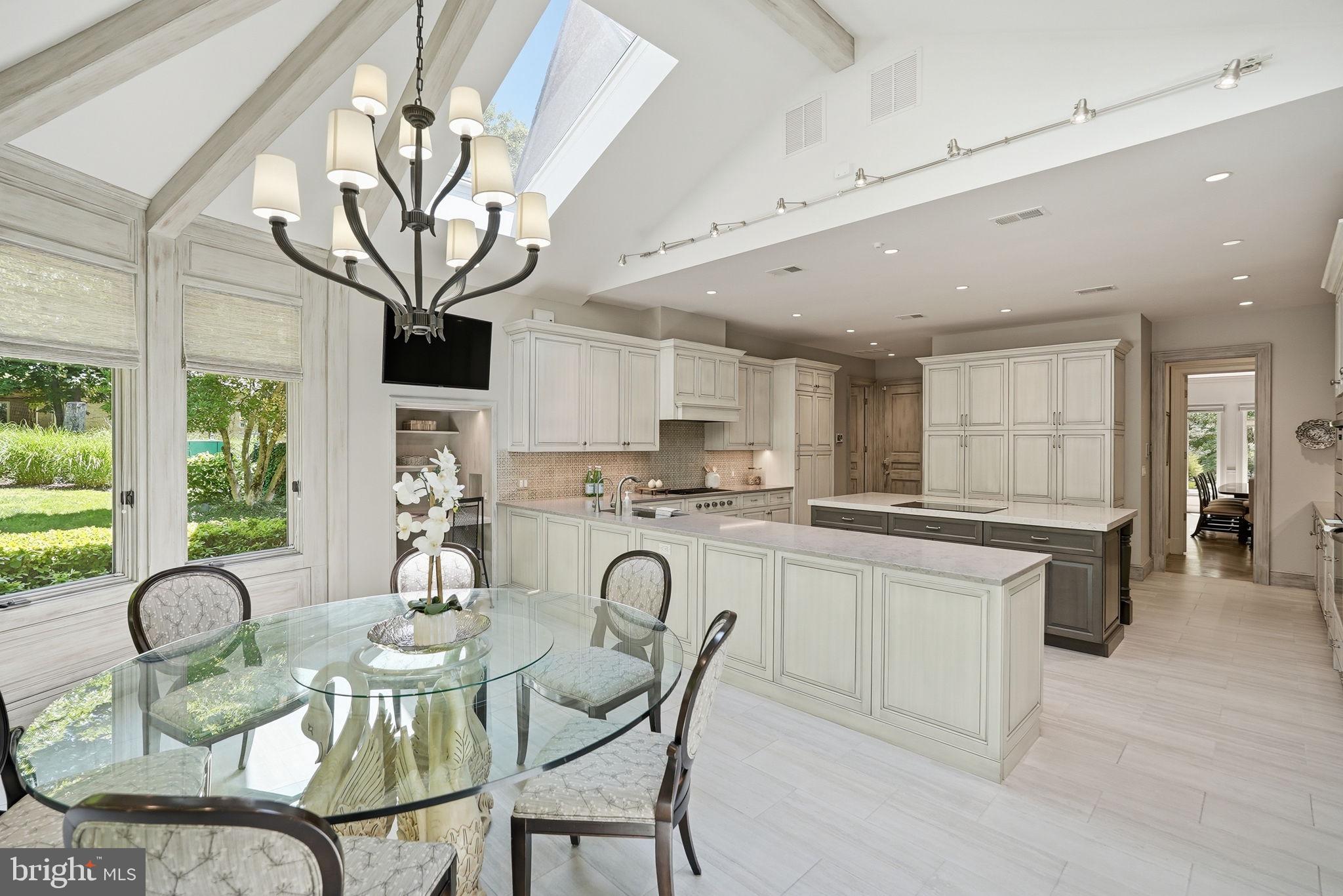 8917 HARVEST SQUARE COURT