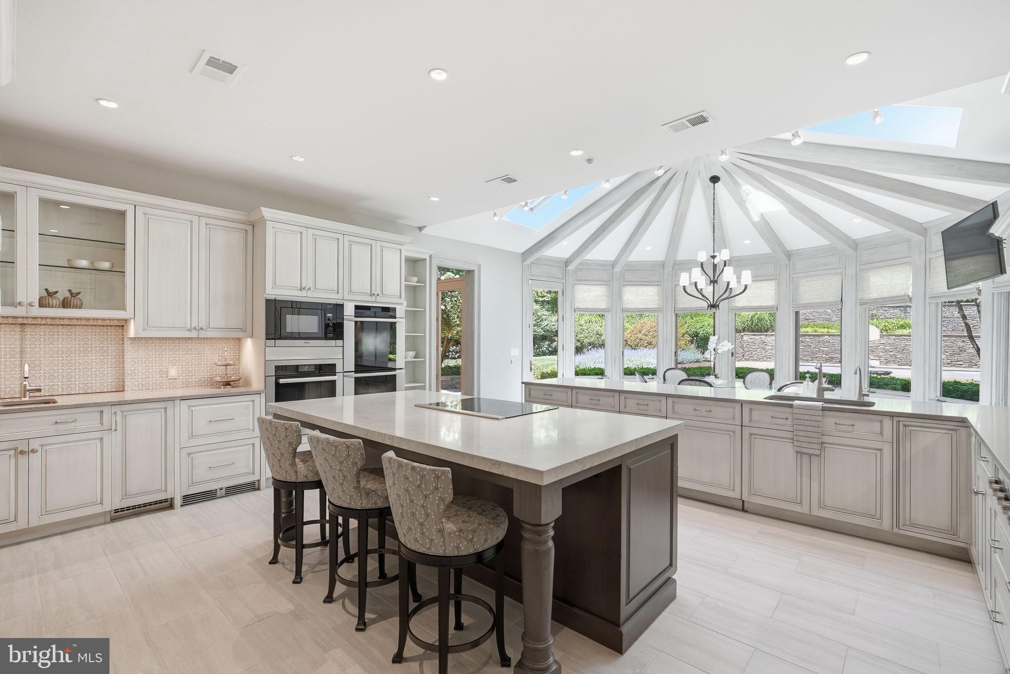 8917 HARVEST SQUARE COURT