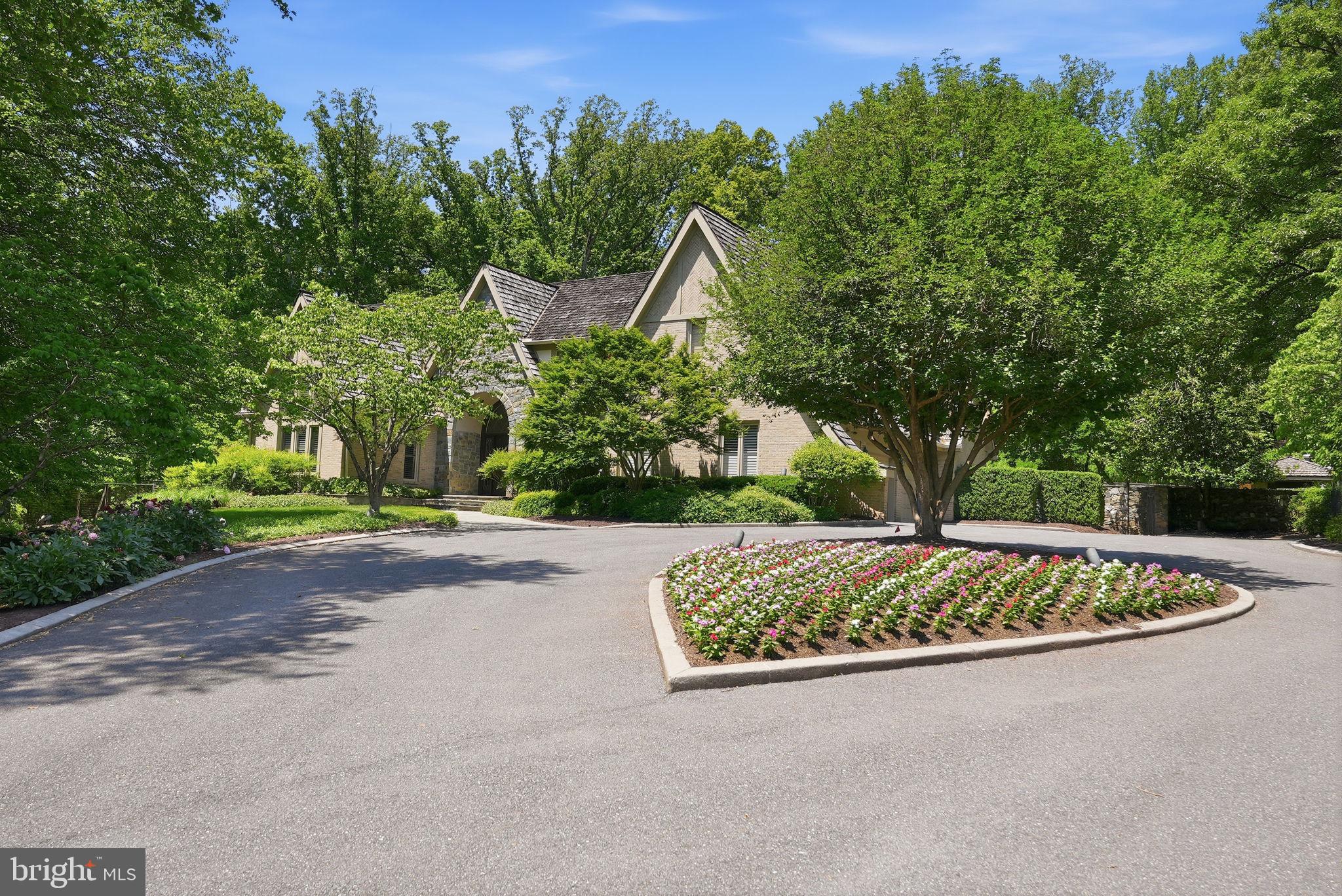 8917 HARVEST SQUARE COURT