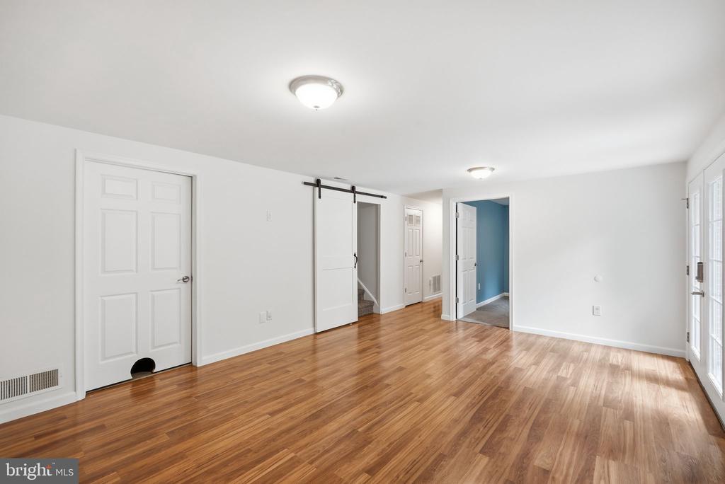 2604 WOODEDGE ROAD