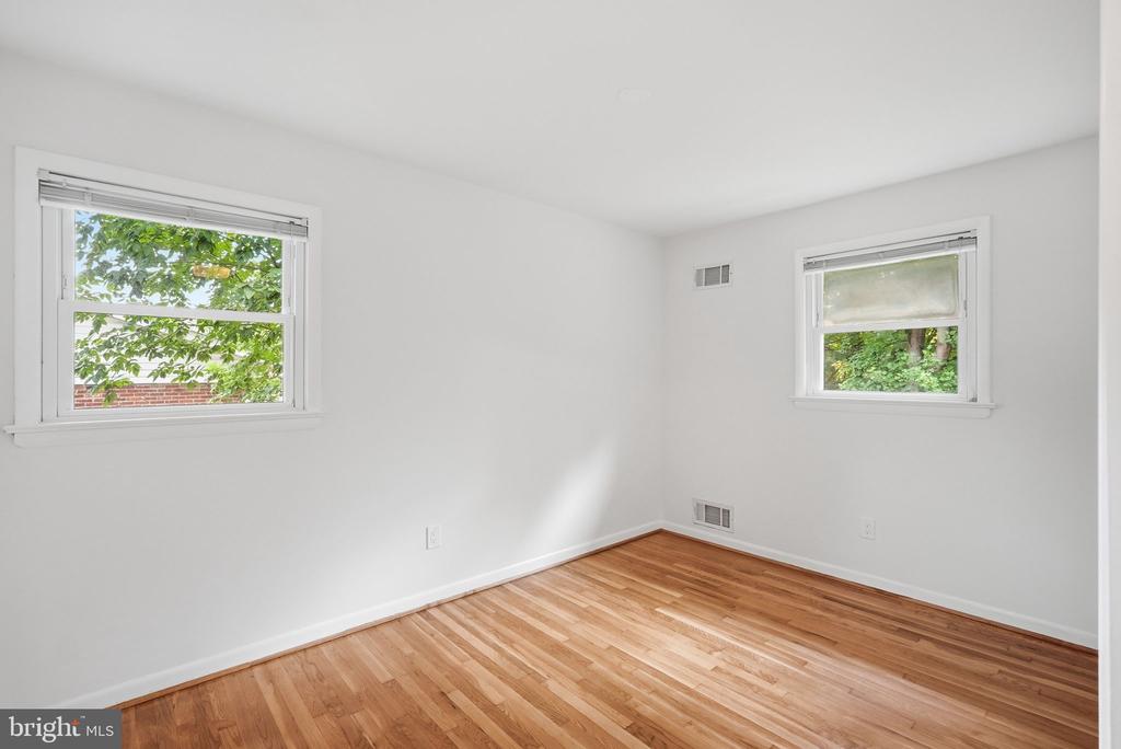 2604 WOODEDGE ROAD