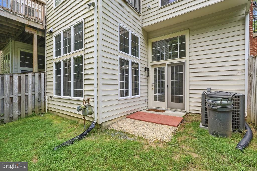 18 WADDINGTON COURT