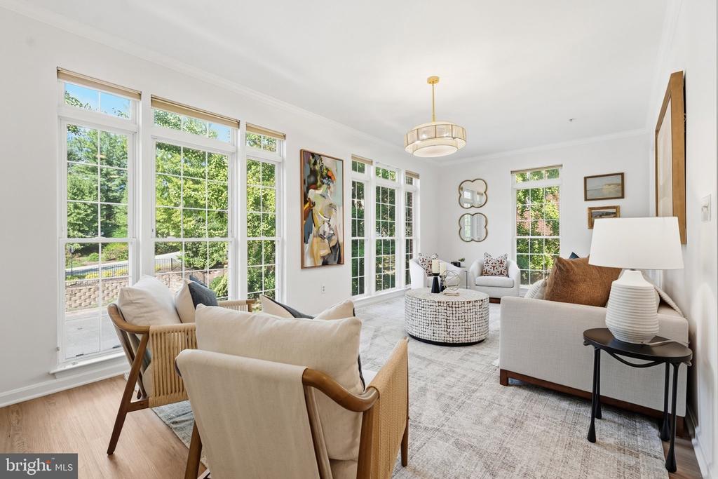 18 WADDINGTON COURT