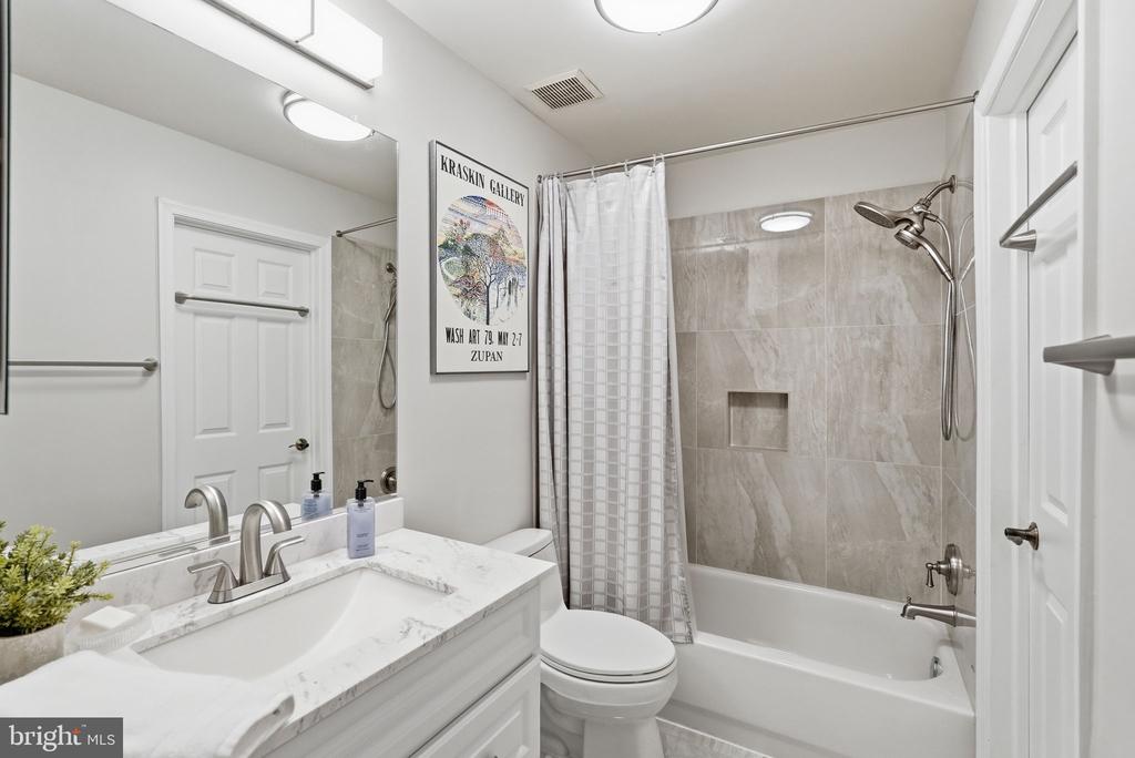 10108 BALDWIN COURT
