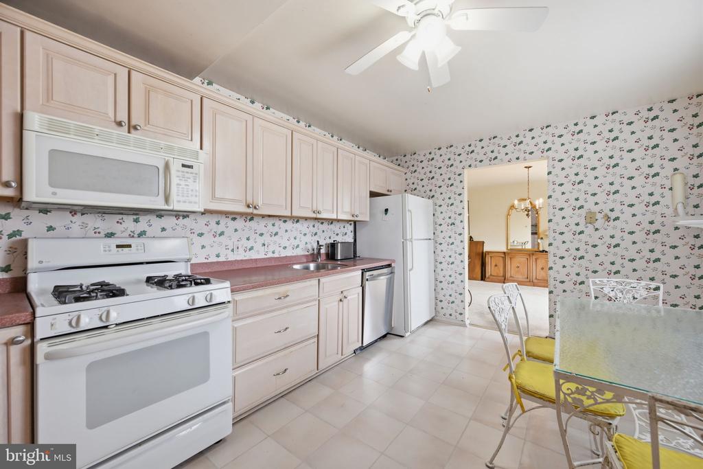 5301 WESTBARD CIRCLE Unit: 334