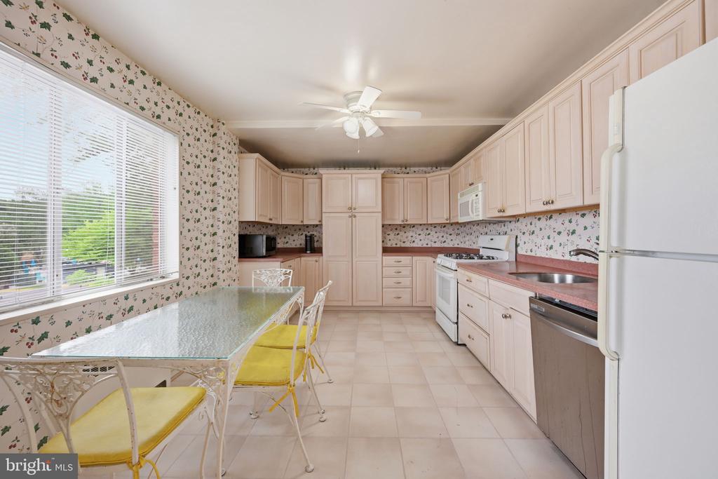5301 WESTBARD CIRCLE Unit: 334