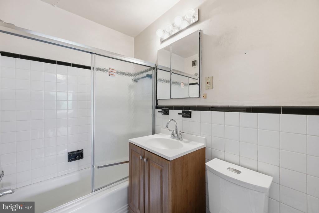 5301 WESTBARD CIRCLE Unit: 334