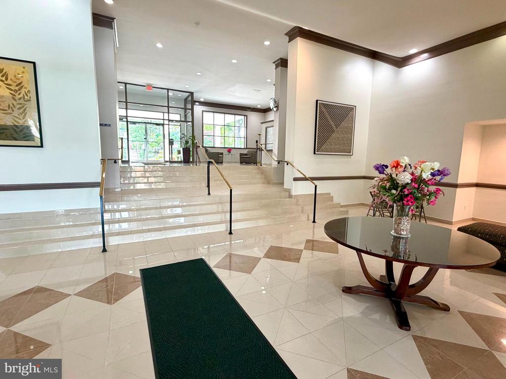 5301 WESTBARD CIRCLE Unit: 334