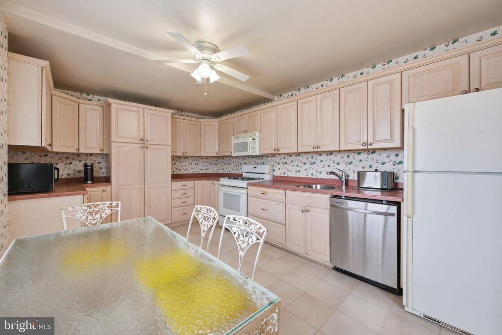 5301 WESTBARD CIRCLE Unit: 334