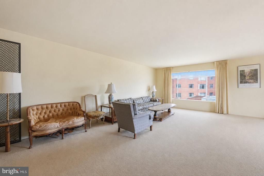 5301 WESTBARD CIRCLE Unit: 334