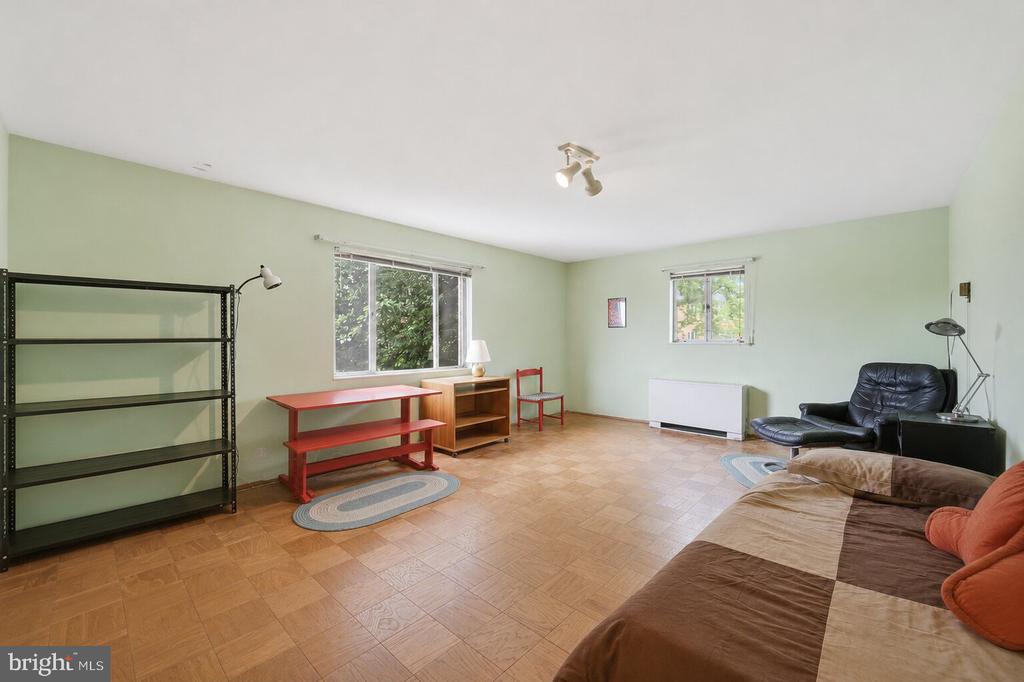 5301 WESTBARD CIRCLE Unit: 334