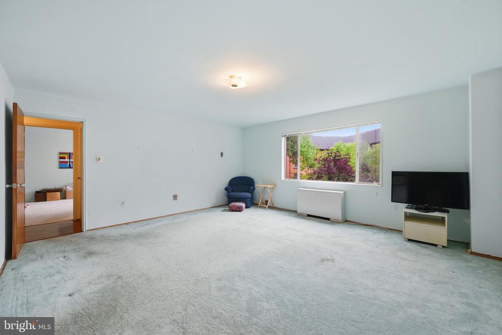5301 WESTBARD CIRCLE Unit: 334