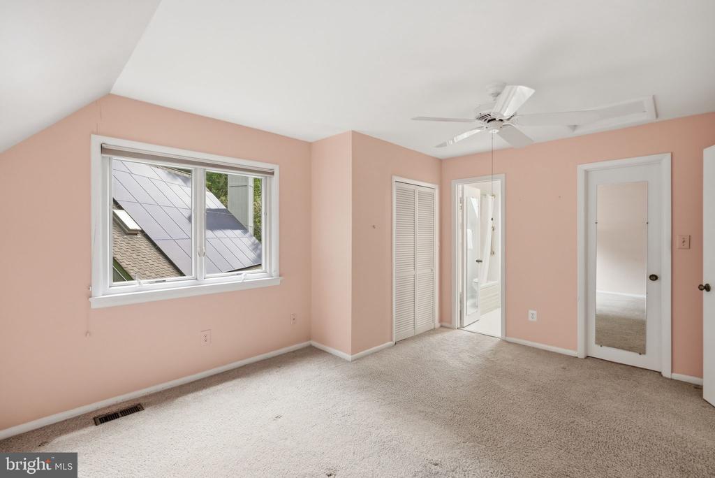 11213 ANGUS PLACE