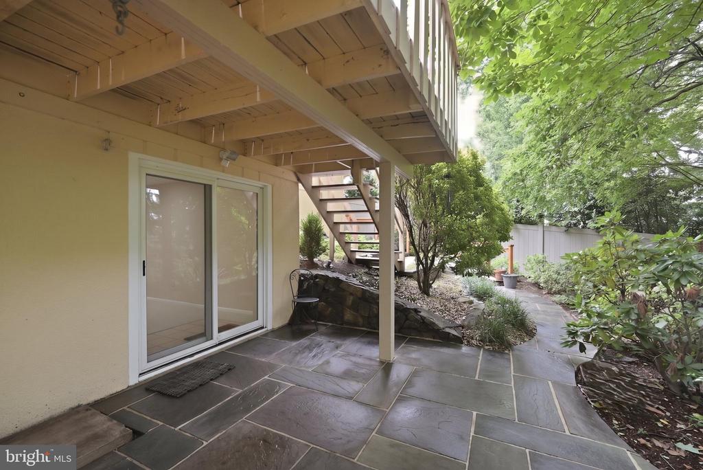 11213 ANGUS PLACE