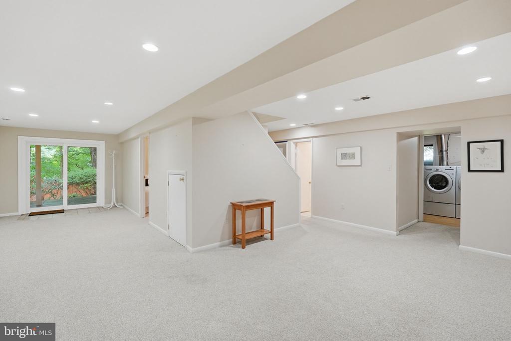 11213 ANGUS PLACE