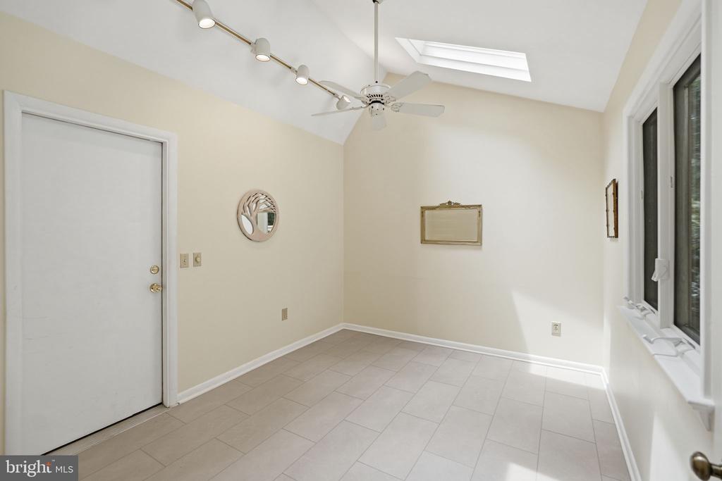 11213 ANGUS PLACE