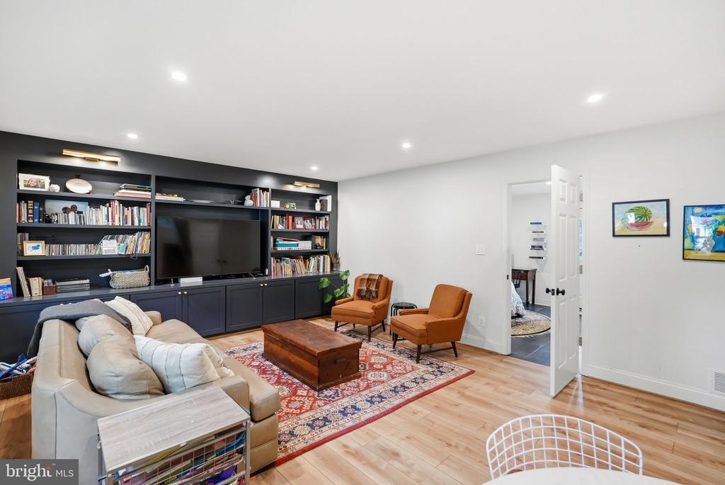 630 BLOSSOM DRIVE
