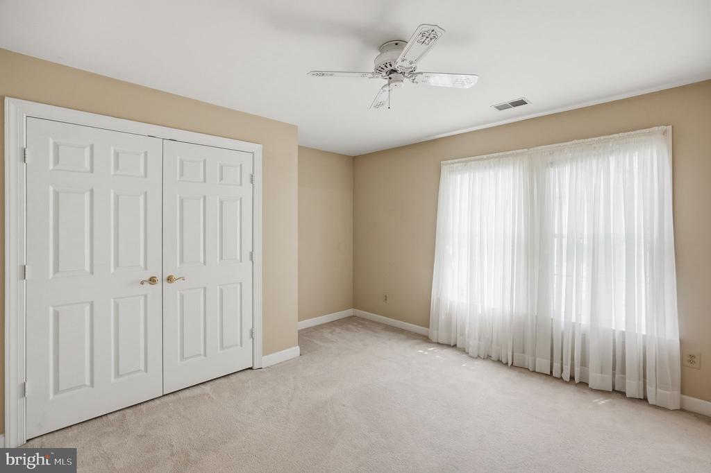 10417 SNOW POINT DRIVE