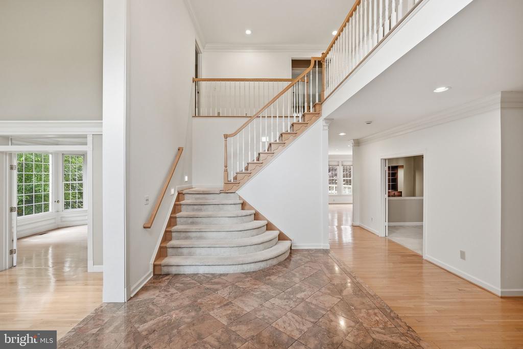10417 SNOW POINT DRIVE