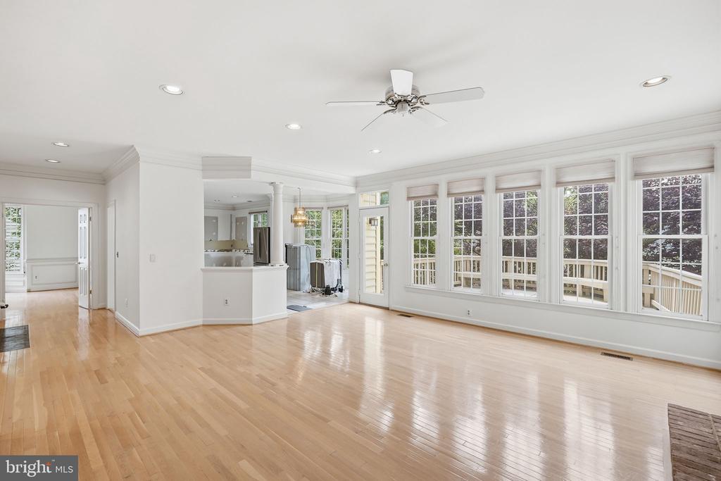 10417 SNOW POINT DRIVE