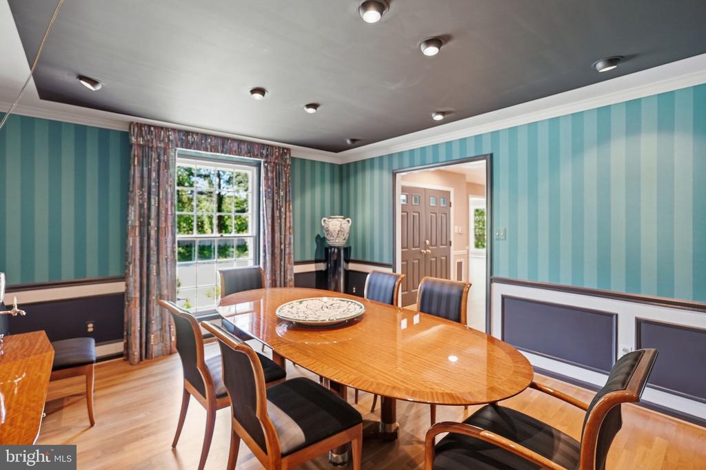 7556 PEPPERELL DRIVE
