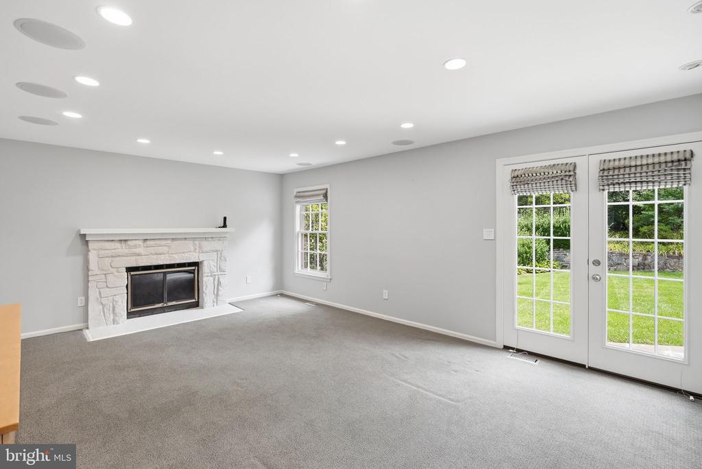 7556 PEPPERELL DRIVE