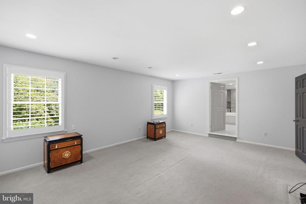 7556 PEPPERELL DRIVE
