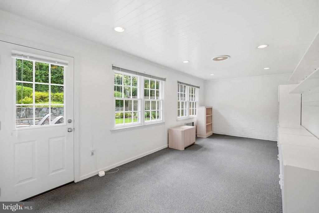 7556 PEPPERELL DRIVE