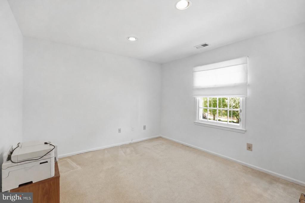 7556 PEPPERELL DRIVE