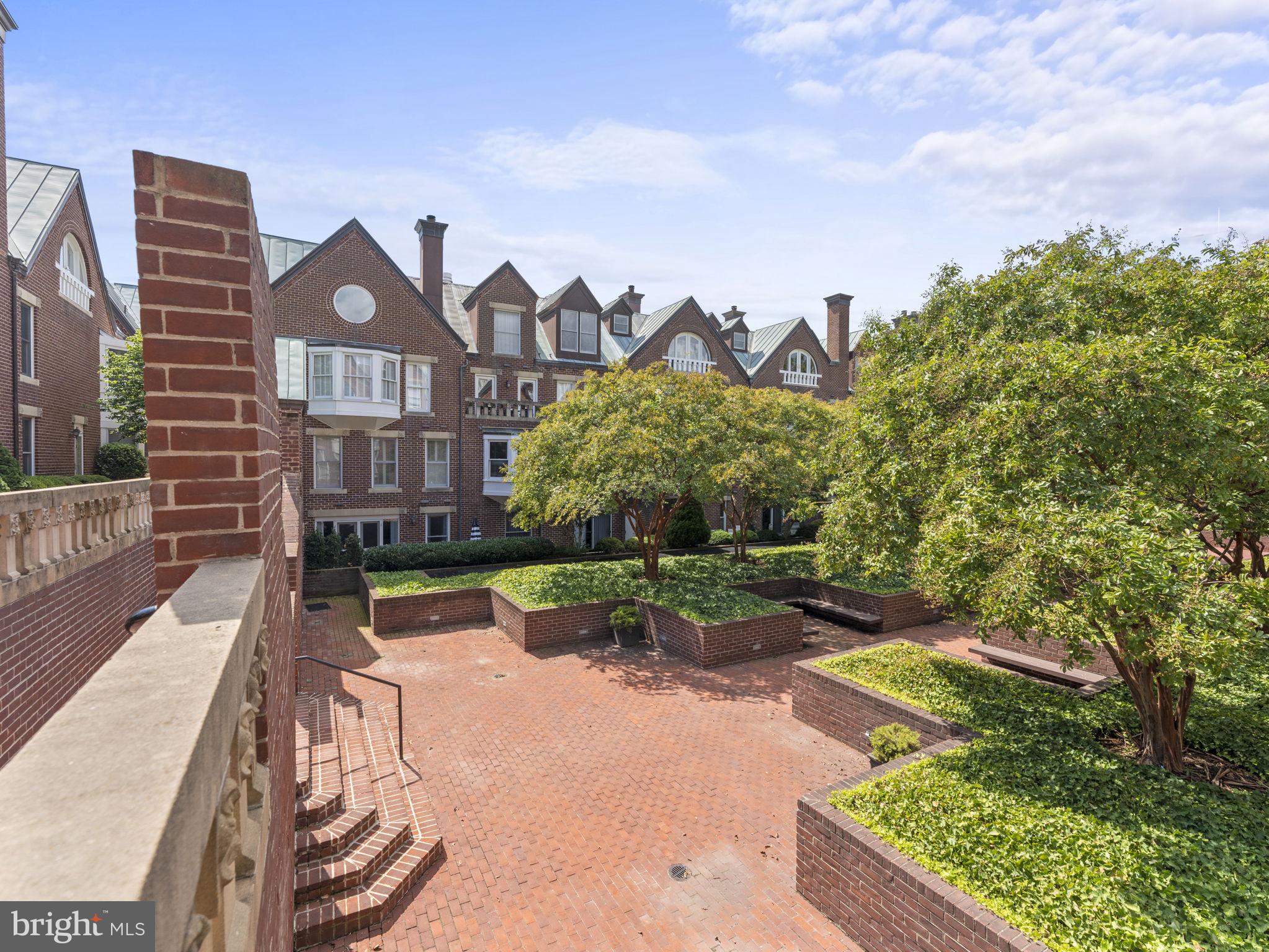 120 Cameron STREET Unit: CS201