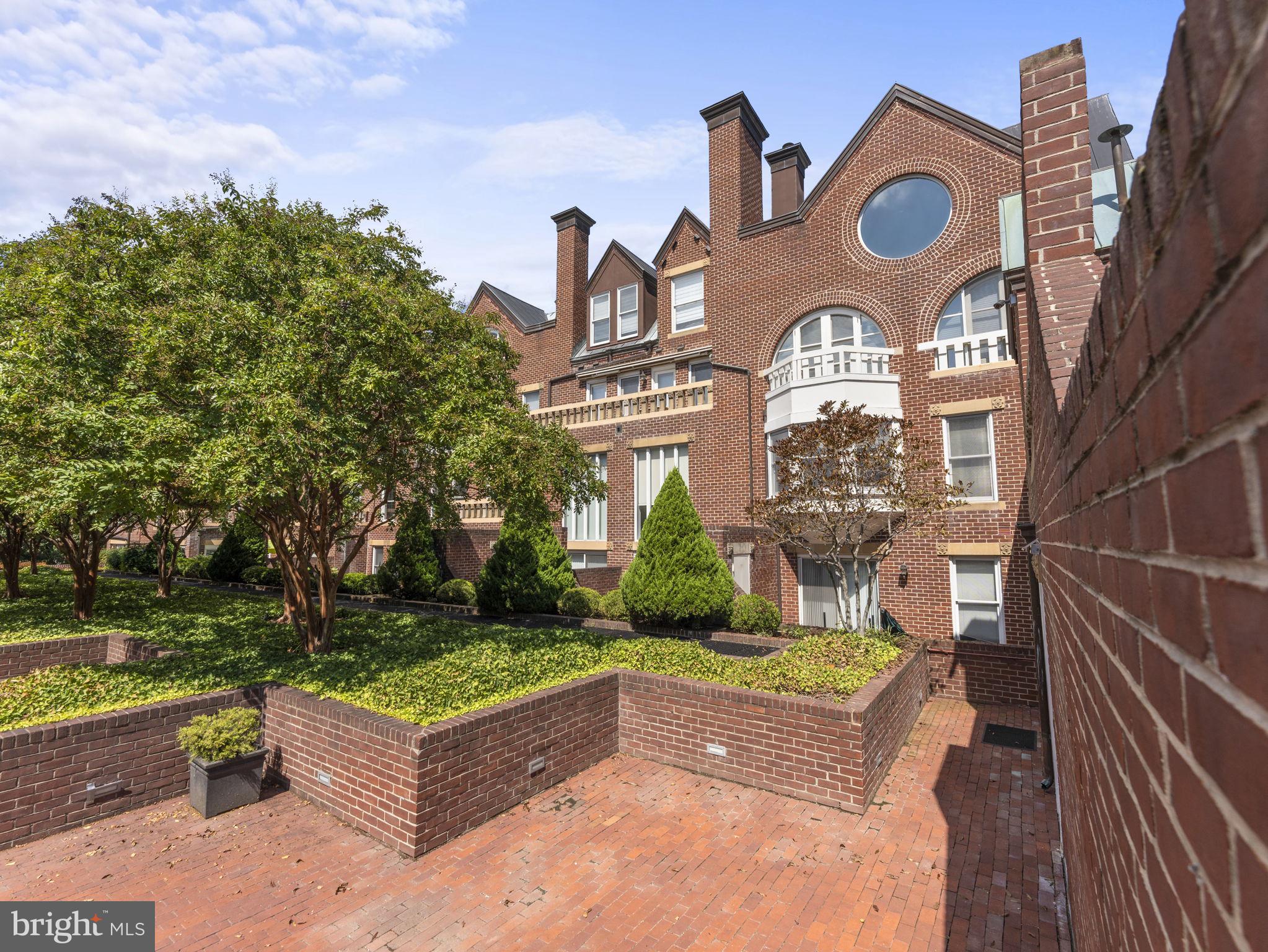 120 Cameron STREET Unit: CS201