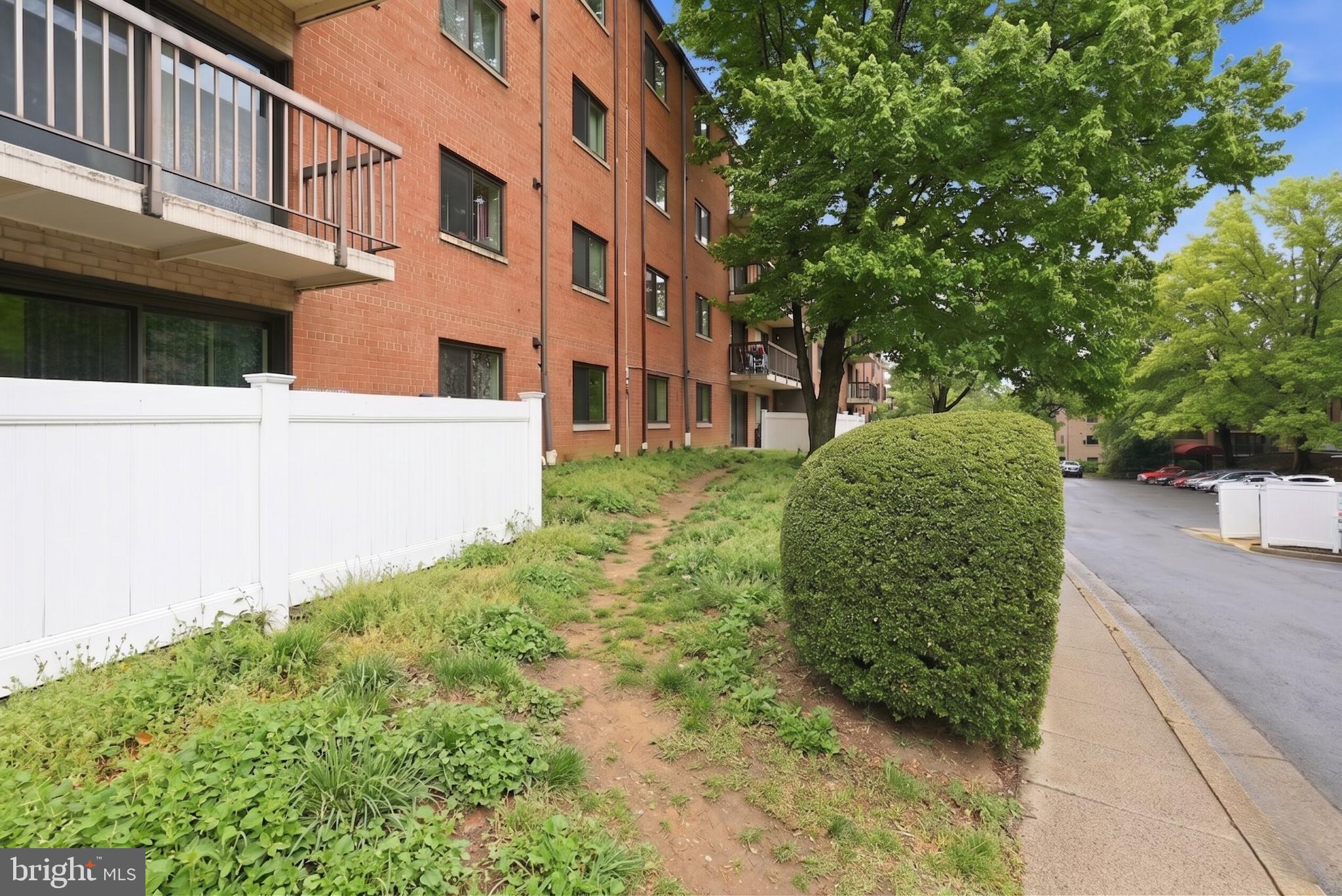 3310 S 28TH STREET S 102