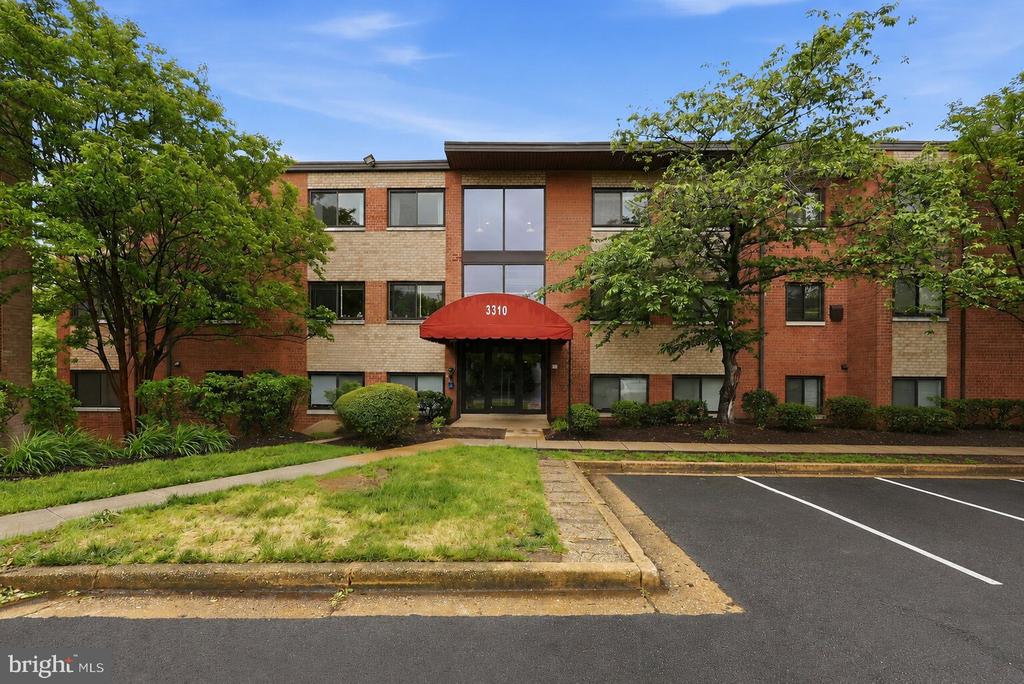 3310 S 28TH STREET S 102