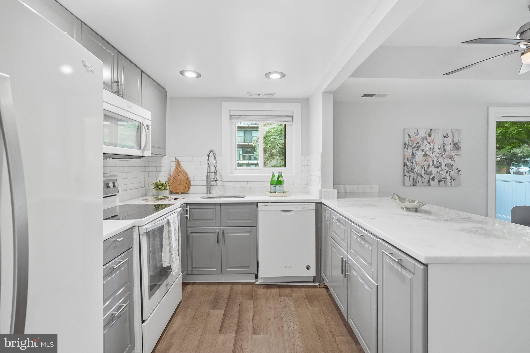 3310 S 28TH STREET S 102