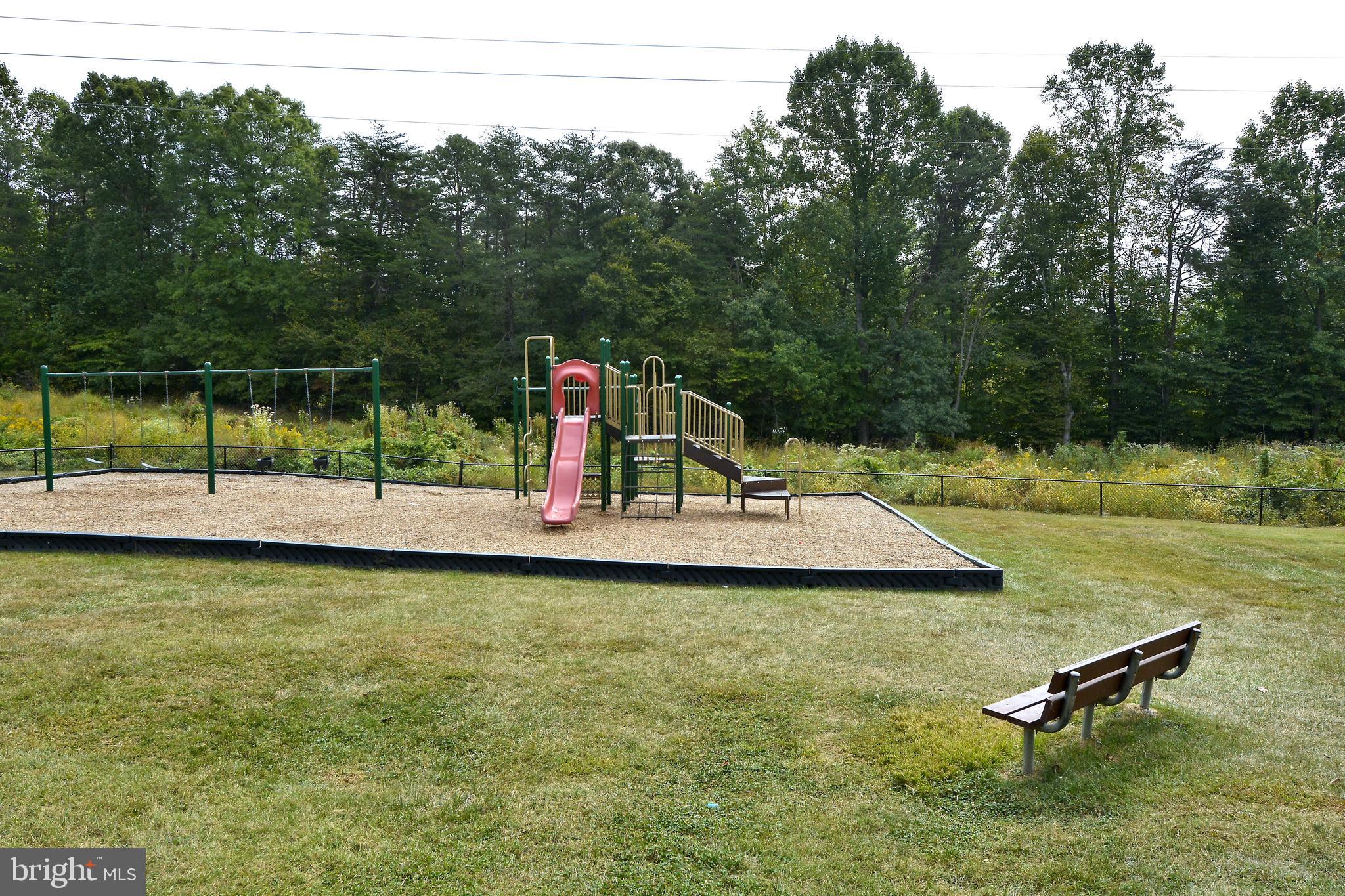 6356 Pine View Ct #62c